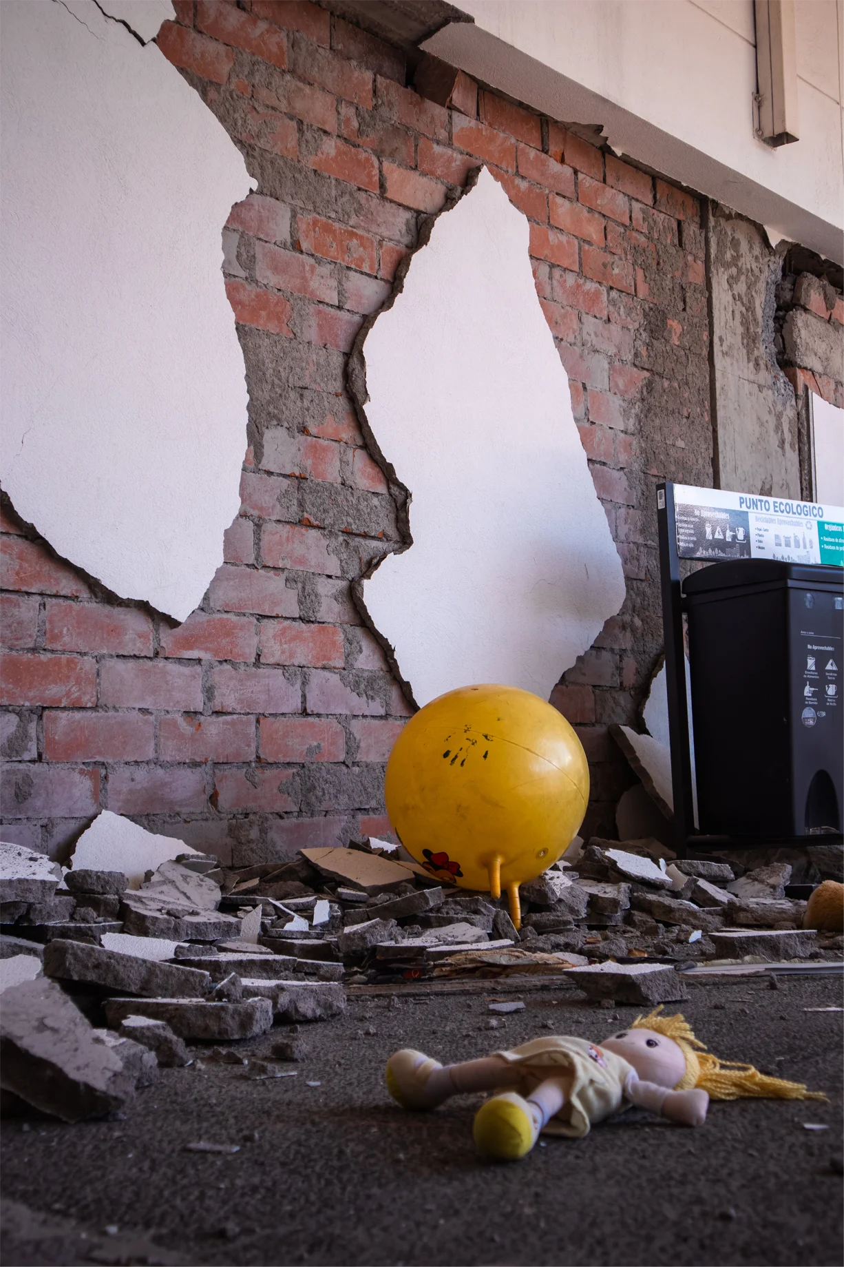 Afectación estructural en las instalaciones del Instituto tras el terremoto